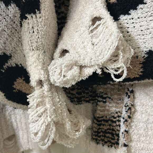 Loveriche Leopard Print Open Front Distressed Cardigan(Size Medium) - Picture 7 of 10